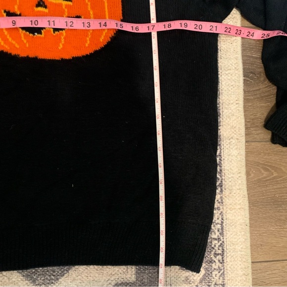 Light up Halloween sweater L - Picture 6 of 6